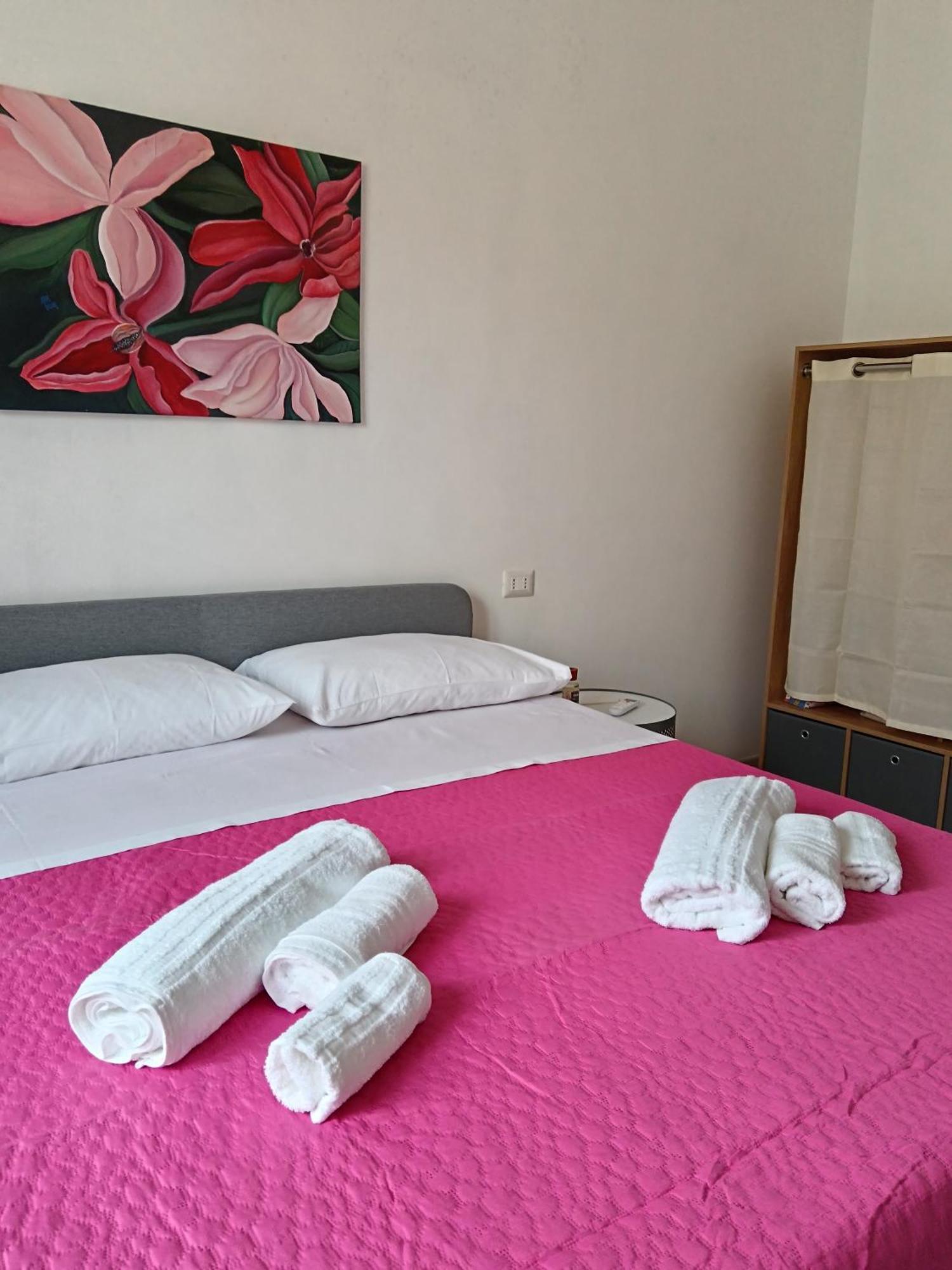 Apartment A Casuzza Al Centro,con Terrazzino Privato *